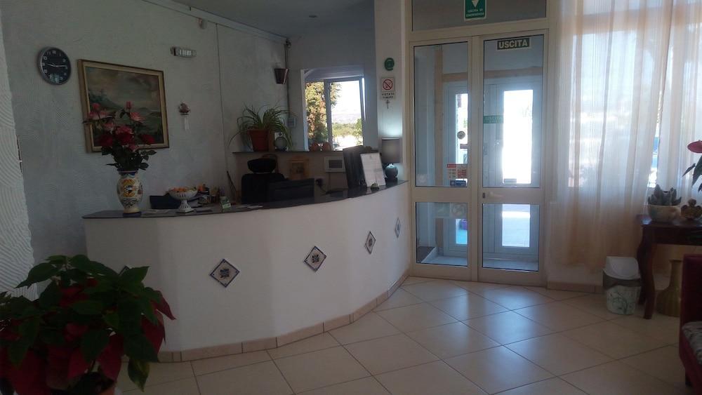 Bed and Breakfast Il Mirto E La Rosa Arenella  Exterior foto