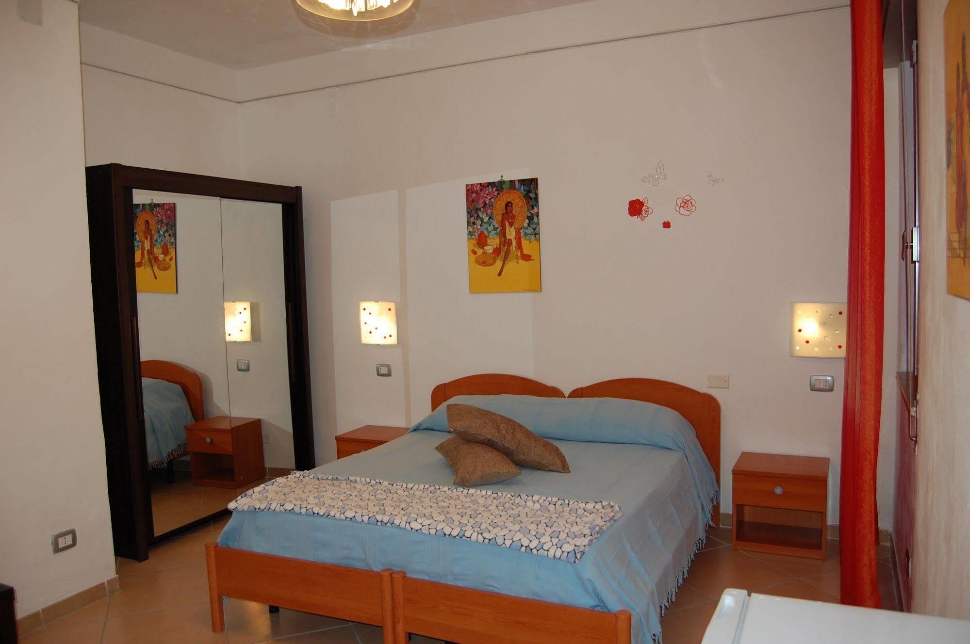 Bed and Breakfast Il Mirto E La Rosa Arenella  Exterior foto